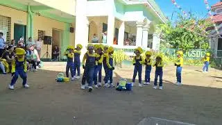 Kinder Demo Dance during Foundation Day featuring Minions😘😍