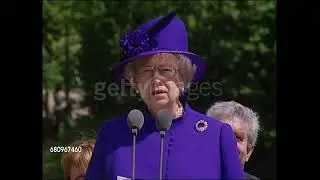 Queen Elizabeth II talk about Diana at Opening Diana Memorial Fountain