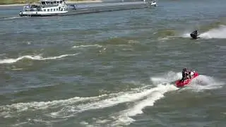 Cool SURFEN op de golven van de VEERHAVEN X
