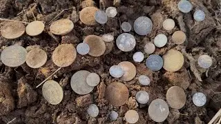 Coin Spills At The Honey Hole Metal Detecting @MinelabDetecting