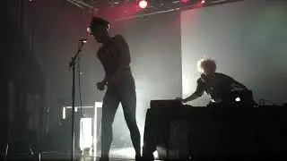 89s&dagger; & Petra Flurr : 