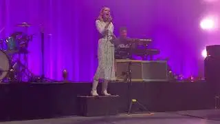 Don&rsquo;t Delete the Kisses by Wolf Alice at Hammersmith Apollo (18 February 2022)