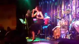 Doris Dragovic-Pamtim samo sretne dane (LIVE, 2008)