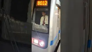 #MetroRokDiCameraKeSamne#viral #trending#CreatorVibes#CameraOnMetroStop#ViralMoment#ReelVibes#funny