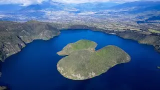 Ecuador in 4k - Driving from Quito to Intag valley