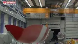 VETTER Krantechnik - ROTOMAX&reg;-Lastwendeger&auml;t beim Drehen eines Rotorblattes