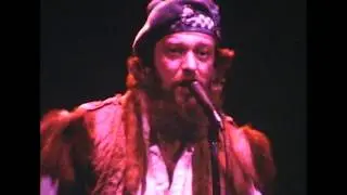 Jethro Tull Live US Tour October 1982 1 Something's On The Move, Hunting Girl