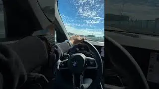 Серия: Музыка и BMW: формула идеального настроения! #shorts #viral #bmw #небо #музыка #пульт