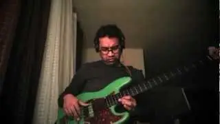 Fretless Bass with Nylon Strings