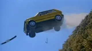 Drowning Mona (2000) - Deleted Scenes and Trailers