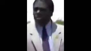 Remember newscaster Isiah Carey breaking character when a bug flew in his mouth