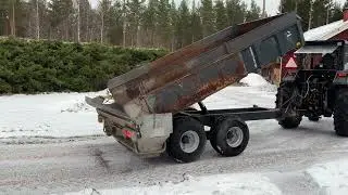 K&ouml;p Tippvagn med Sandspridare Multicargo 9T Contrano p&aring; Klaravik