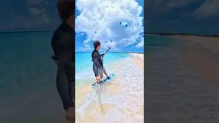 Kitesurfing In Paradise 😱 Can&rsquo;t Get Better Than This 🤯