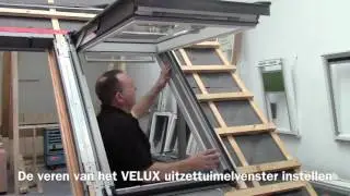 VELUX - De veren van het VELUX uitzettuimelvenster instellen