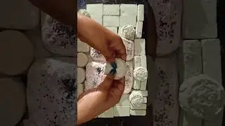 Soothing Green & White Powder Therapy