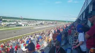 2018 Gander Outdoors 400 final laps