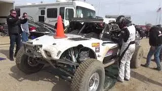 Team 1040 Main Pit stop Lap 2 @ The 2019 Mint 400