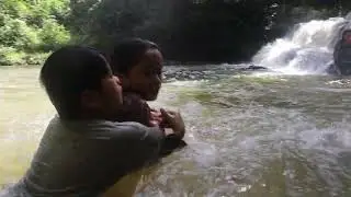 air terjun dekat rumah di Medeng  Sungkung