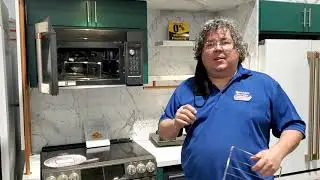 Can you put a metal rack into a microwave?