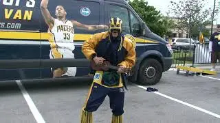 El Pacero Serenades Roy Hibbert for Area 55 Audition