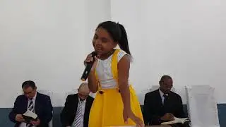 Preleitora Ana  Júlia 