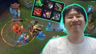 Kha'Zix engaging with new build