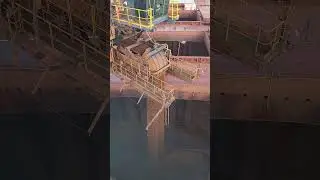 Cape size bulk Loading Iron Ore