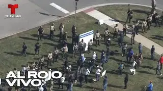 Decenas protestan por redadas a inmigrantes en Chicago