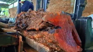 red lump wood splitting saw 