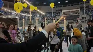 Ханука на Льду: Волшебный Праздник в Баку! ⛸️✨