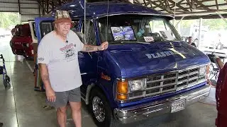 1986 Dodge Van 