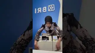 BLUESTONE | Seru sekali ke kantor pake transportasi umum😍