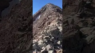 That&rsquo;s a long ways down. #colorado #mountains #dayhike #peak #edge