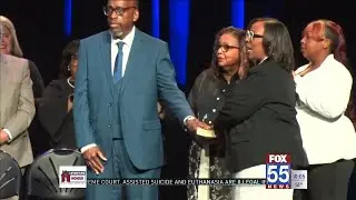 Sharon Tucker sworn in as Fort Wayne's new mayor