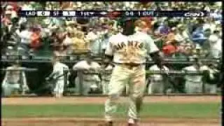 2008 Giants: Randy Winn singles on a bunt, knocks in run vs Derek Lowe, Dodgers (7.4.08)