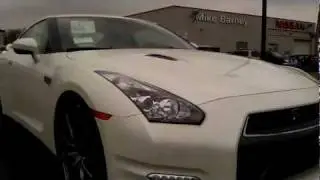 QUICK LOOK AT THE 2012 NISSAN GT-R PREMIUM