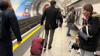London's Underground Doesn't Have Many Rats... But I Found A Mouse!