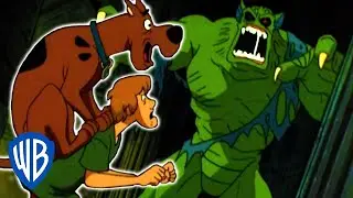 Scooby-Doo! in Italiano | Caccia sull'Isola degli Zombi | WB Kids