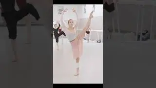 Балетный класс | Адажио с солистом Сашей Мухамедовым #балерина #балет #танцевальнаястудия