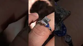 eng051-F1 with Emerald Center Stone