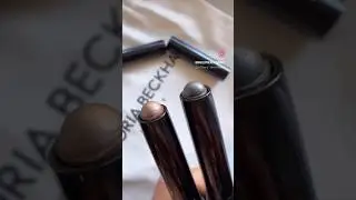 Victoria Beckham Beauty Longwear Eyeshadow Stick in Caramel and Bottle Green 🤎 💚