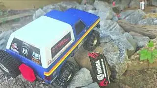 FMS FCX24 K5 PRO CRAWL'N (NEW SHOES) #fmsmodel #fms #fairrc #batrazzi 