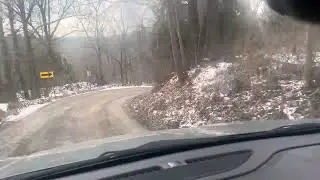 2023 GMC Acadia AT4 Dirt road Snow/Slit Driving