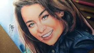 Desenhando Emilia Clarke