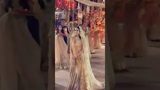 Radhika Merchant 👑💖 | Magical Bride Walk ✨🌸 | Anant Ambani Wedding Moments 🌟