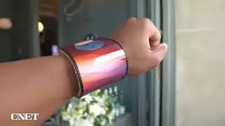 motorola revealed a bendable mobile phone which u can  wrap around ur wrist #shorts