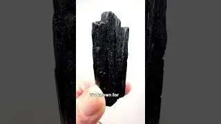 It&rsquo;s easy to misidentify this rare & unusual crystal !! #mineralcollecting #crystals #ilvaite