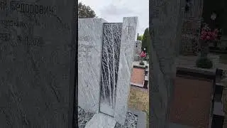 Памятник художнику из индийского Висконт Вайт за 1 млн 300 тыс рублей