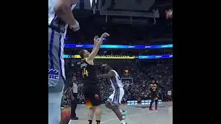 Bojan Bogdanović fake shoot three point at Jazz vs Kings #shorts #KiaTipOff21