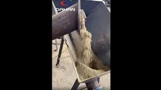 Small screw conveyor for sand